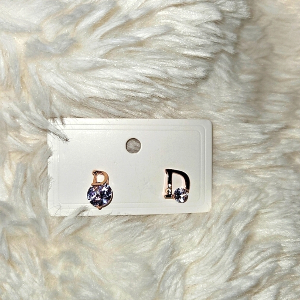 Letter D Cubic Zirconia Stud Earrings - Gold - Picture 3 of 4